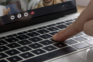 YouTubeアイコンの作り方は？【アイコンのサイズや自作におすすめのサイトも紹介】